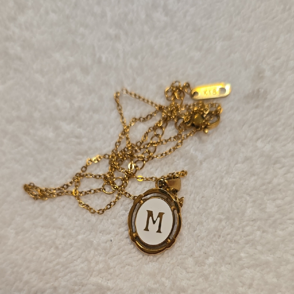 Gold Initial 'M' Pendant Necklace - K18 Marked